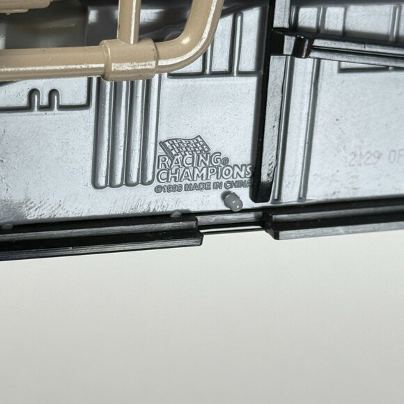 Racing Champions Jeff Burton #99 Bruce Lee Ford Taurus 1:24 Diecast Car - Picture 8 of 9